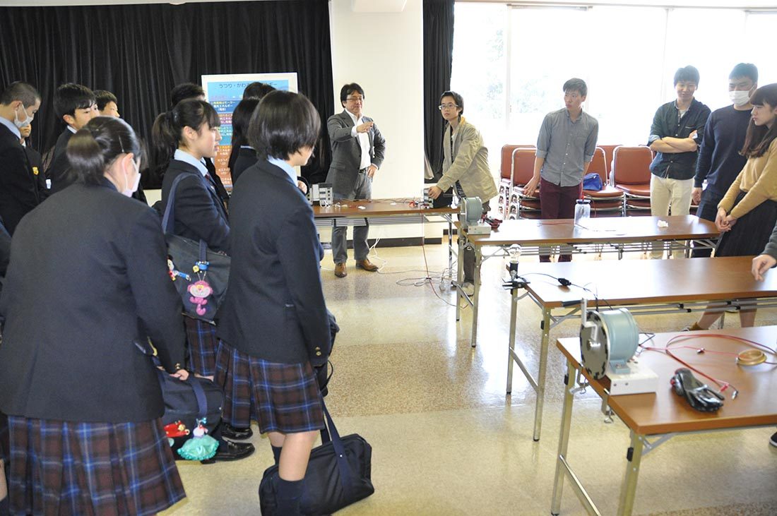 理ｈｐ報告「理科体験授業」 (1).JPG