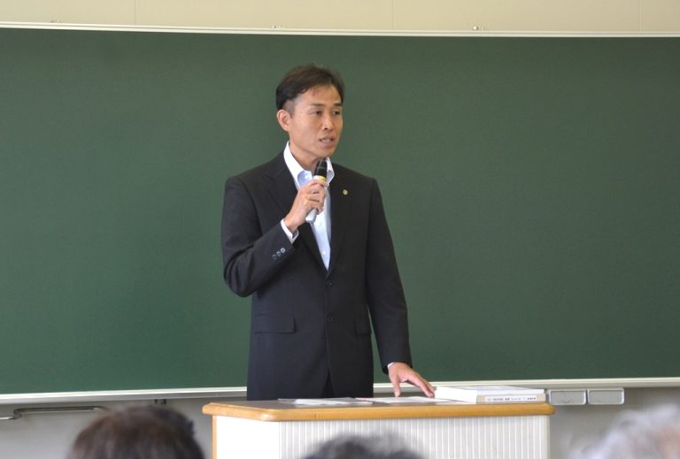 スポ大閉講式2_525.jpg