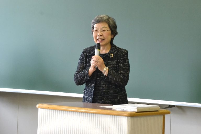 スポ大閉講式1_525.jpg