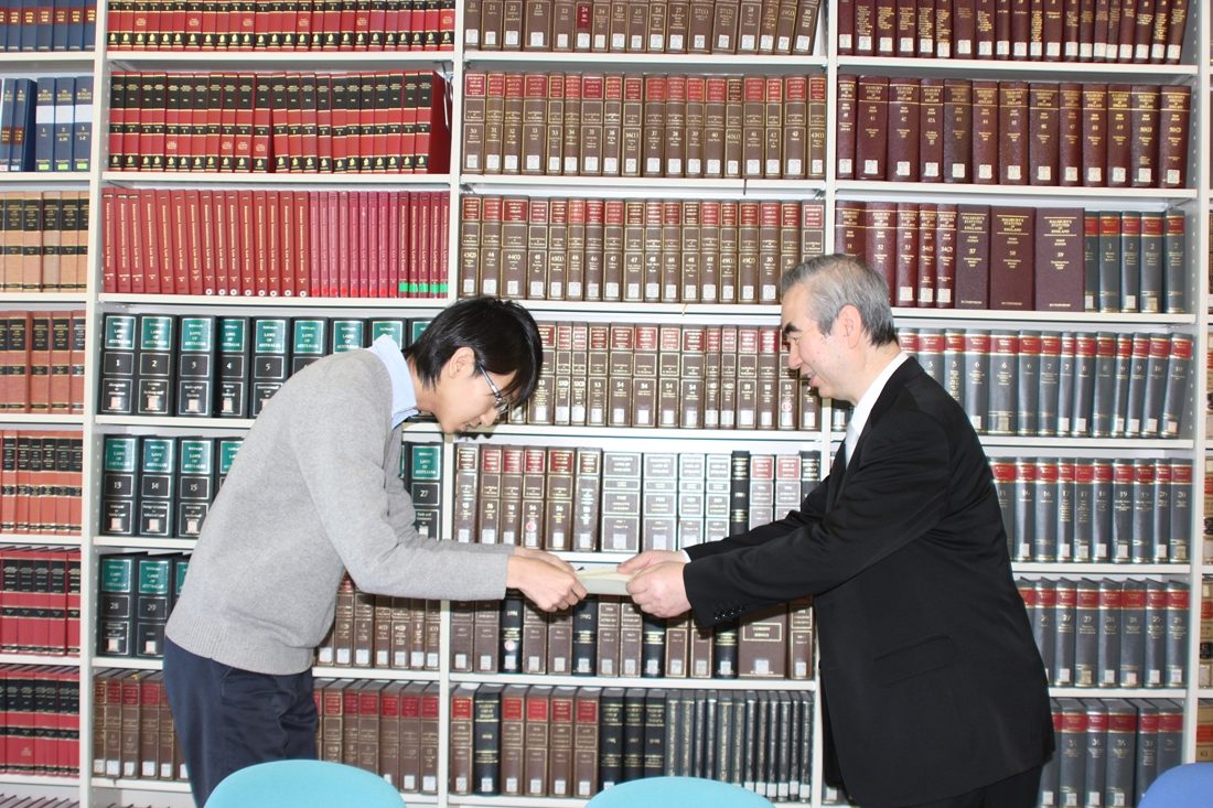 法hp報「学部内オープン表彰式」 (1).jpg