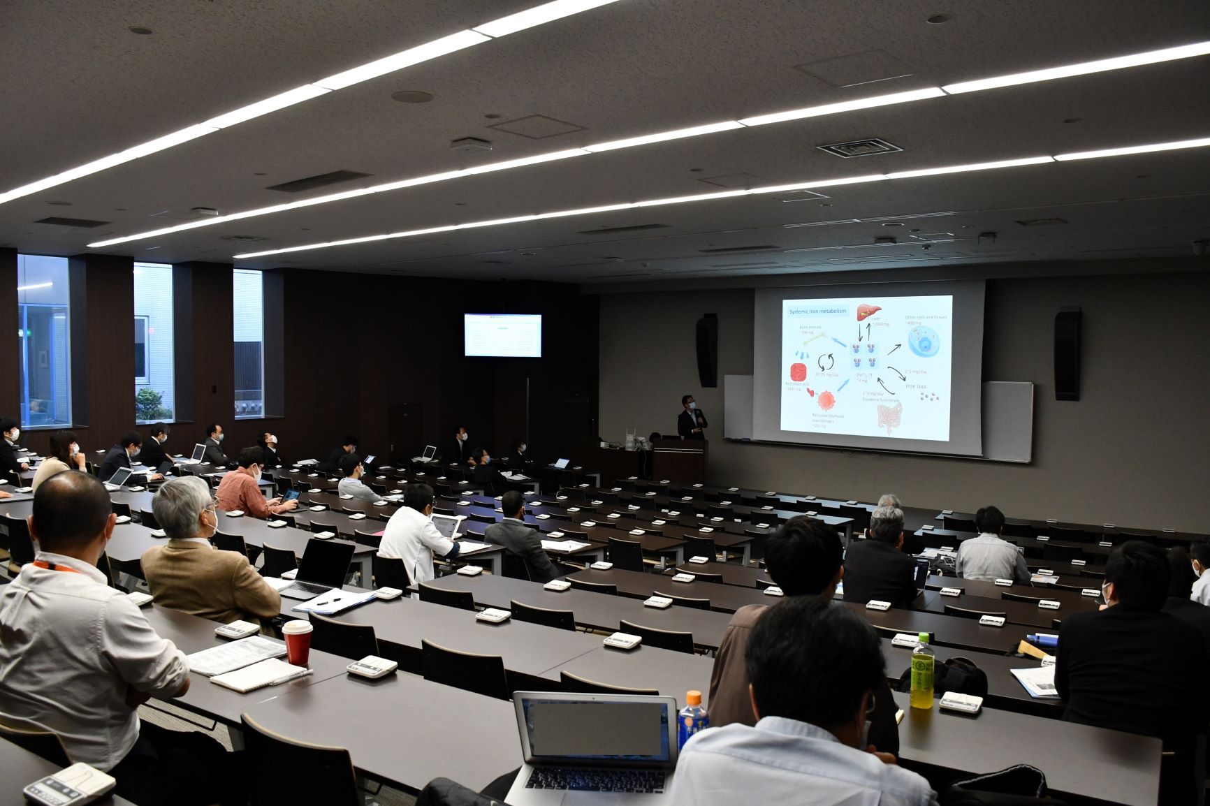 東海大学(医学部〈医学科〉) 医学部付属病院をタジキスタン・イスツクロール病院の医師が訪問しま