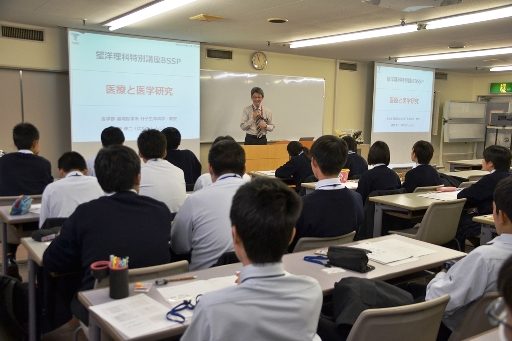 望洋医学部見学1_341.jpg