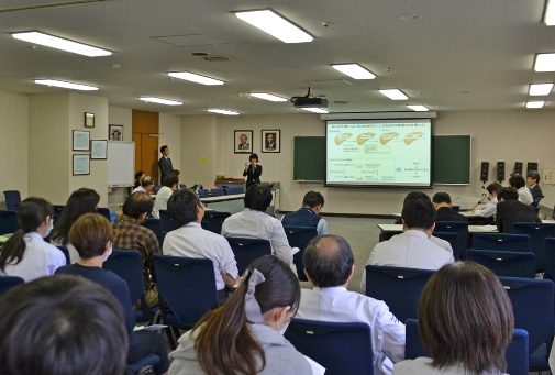 研究報告会1_341.jpg