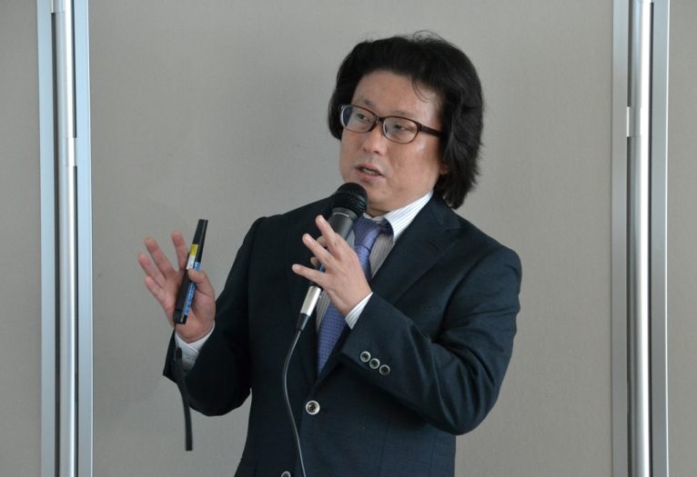寺山先生2_525.jpg