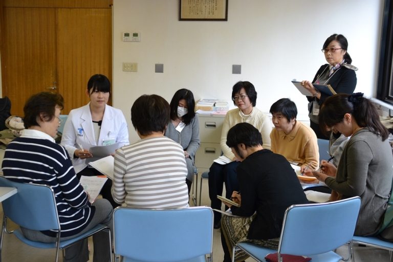 医療通訳研修1_525.jpg