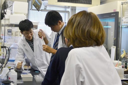 望洋医学部見学4_341.jpg