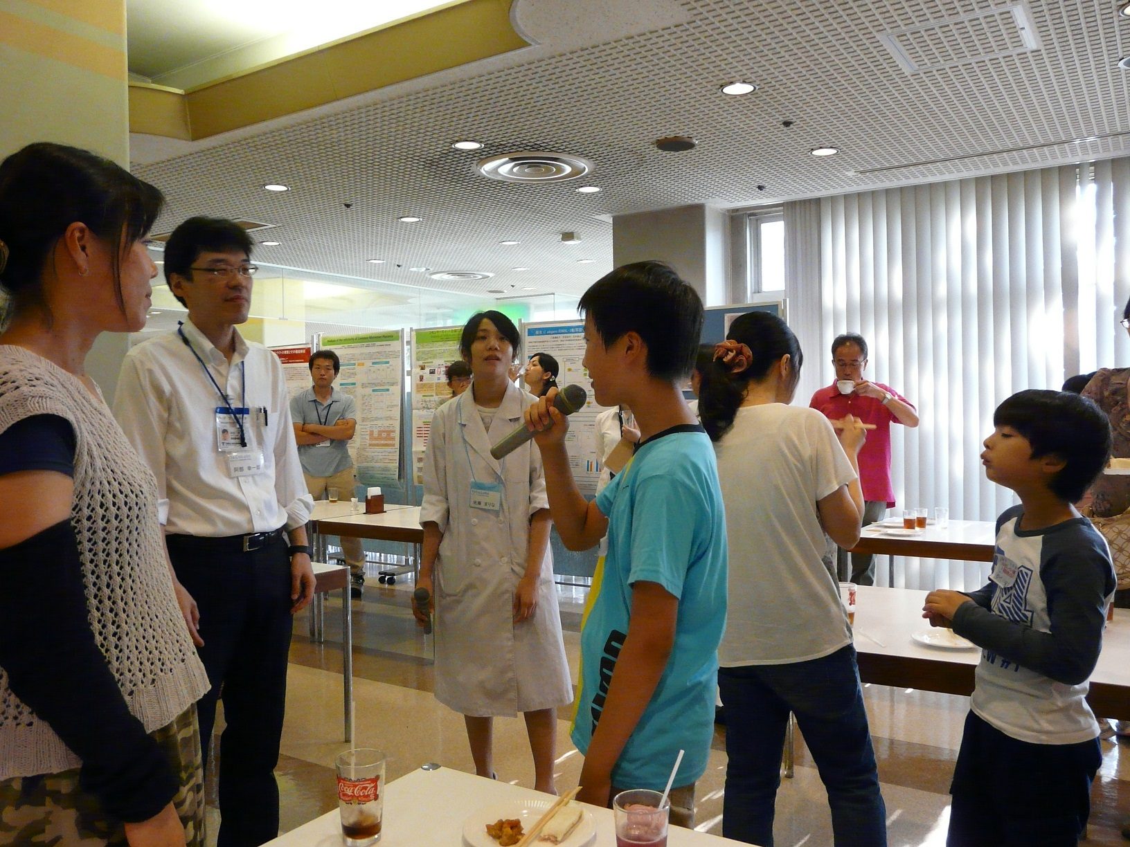 医hp報「科学実験教室」03.jpg