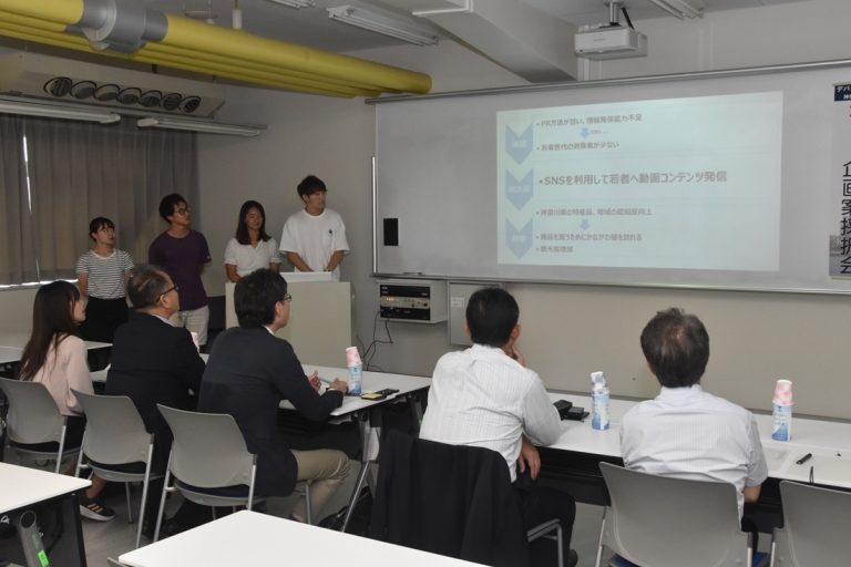 かながわ屋企画案採択会2019(2)_525.jpg