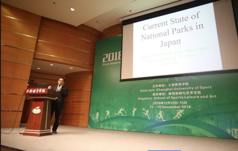 田中教授_国際会議 (1)_525.jpg