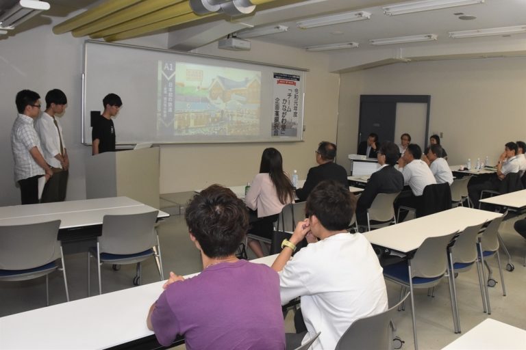 かながわ屋企画案採択会2019(3)_525.jpg