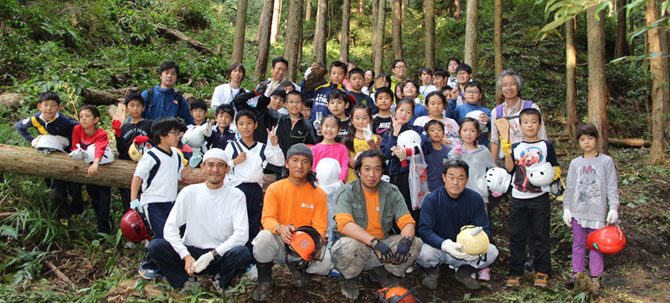 学生が子ども向けエコツアーを運営しました