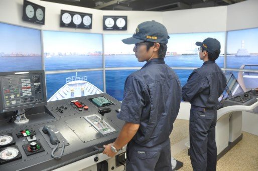 操船シミュレータ (8)_341.jpg