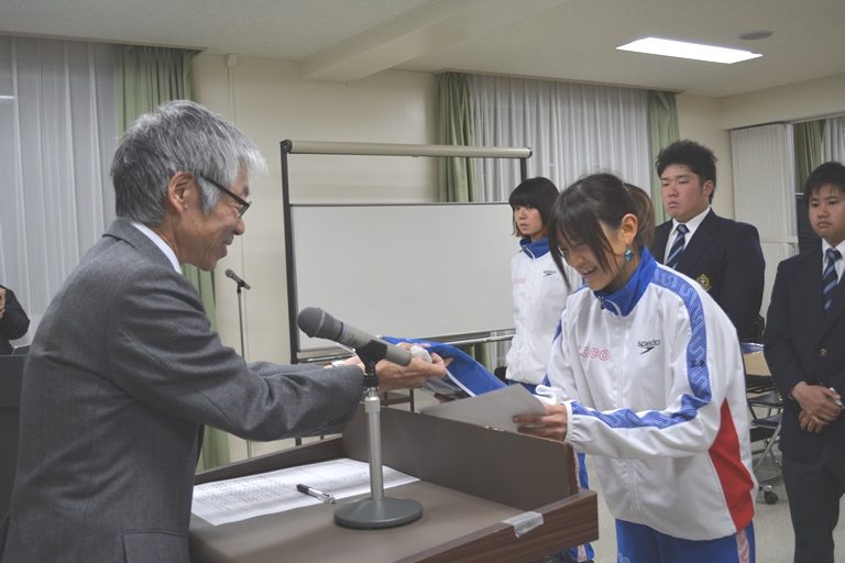 海洋学部賞受賞式を開催しました
