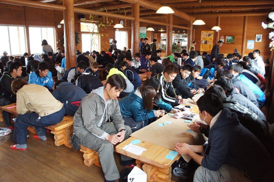 国文ｈｐ報告「スポーツ枝拾い」04.jpg