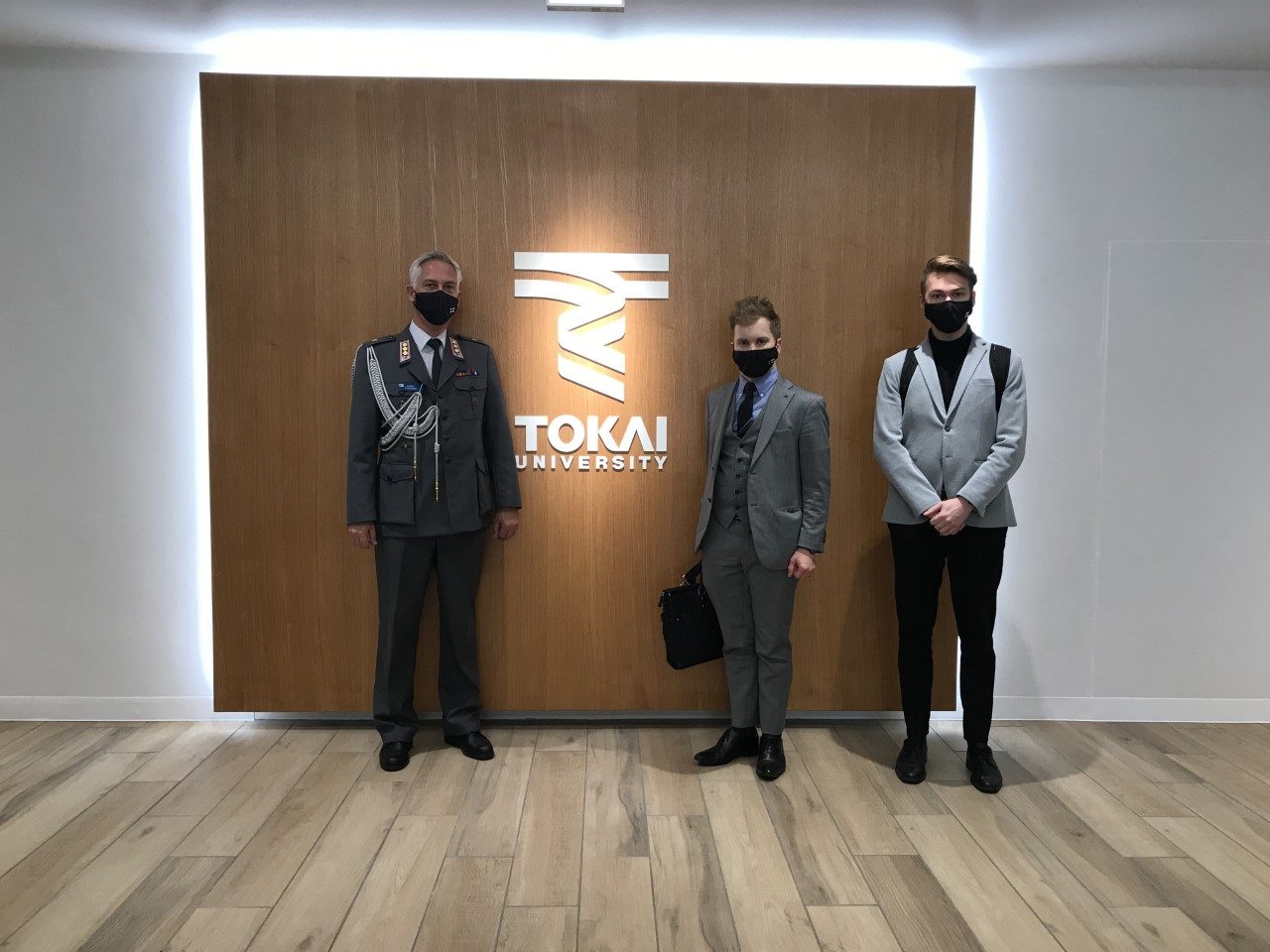 駐日フィンランド大使館駐在武官のキンモ・タルヴァイネン大佐による