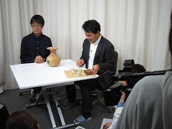 学生が制作する教養番組の６月のテーマは「弥生土器の装飾に見る道具の大切さ」です