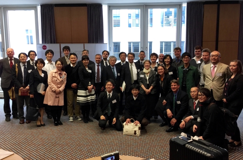 難民キャンプ診療記―決死の覚悟でタイに渡ったある医師の記録 高野正孝 難民キャンプ診療記―決死の覚悟でタイに渡ったある医師の記録